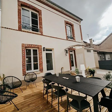 Les Tanins D 'ay * Ay-Champagne