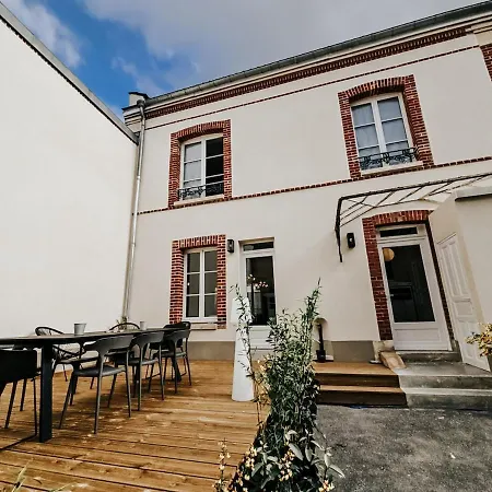 Les Tanins D 'ay * Ay-Champagne