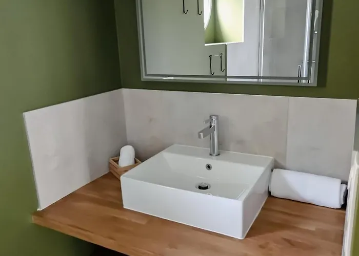 Les Tanins D 'ay Villa Ay-Champagne