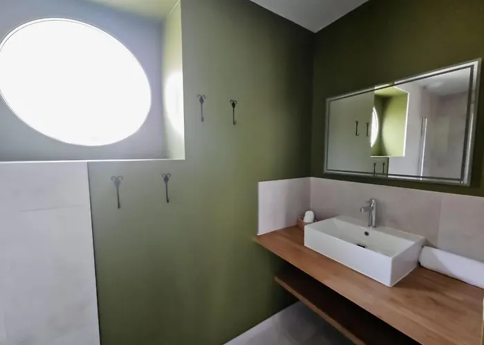 Les Tanins D 'ay Villa Ay-Champagne