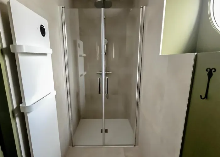 Les Tanins D 'ay Villa